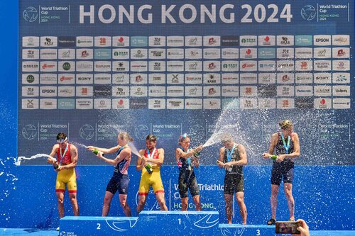 Congrats to all participants of the first #WorldTriathlonCup in #HongKong. Spaniard Alberto Gonzalez Garcia took the winner’s tape in 53 minutes, 17 seconds to clinch the Elite Men’s Race while Sian Rainsley of Great Britain clocked 59:44 to win the Elite Women's Race. https://t.co/MIR9y7IQTK
