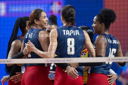 China off to a winning start at the Volleyball Nations League Hong Kong 2024! In their opening match of the tournament (June 11 – 16) yesterday, China started strong, clinching a 3-0 win over Bulgaria. In another exciting match, the Dominican Republic defeated Germany 3-1. https://t.co/v04pYLRInV