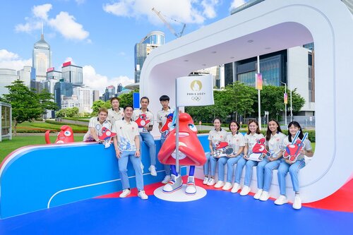 Countdown to #ParisOlympics! In two weeks' time, a total of 35 athletes will represent Hong Kong, China in 34 events at the Paris 2024 Olympic Games (Jul 26 - Aug 11), with more than half of the athletes making their debut on the Olympic stage. The athletes' final countdown to… https://t.co/3gXE4CMjja https://t.co/UqAGDXs09X