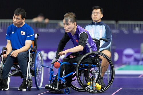 Golden strike! Congratulations to John Loung on clinching the first gold medal for Hong Kong, China at the #ParisParalympicGames, winning the boccia men’s individual BC1 final. Well done John!  Courtesy of China Hong Kong Paralympic Committee   #hongkong #brandhongkong… https://t.co/bdPgQzvlR2 https://t.co/hib7SHGt8o