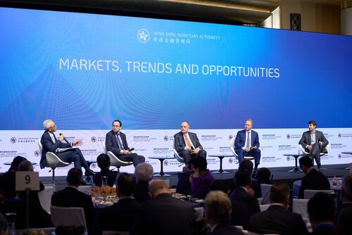 Global financial leaders gather in Hong Kong! The Global Financial Leaders’ Investment Summit (Nov 18 - 20), Asia Pacific’s premier financial industry event, was successfully held in the city. The main session drew about 300 global and regional leaders from more than 120… https://t.co/aGTpVHkFxv https://t.co/oUMNDpw1xr