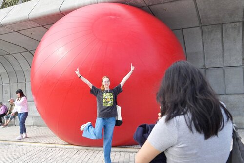 Last call to catch the Red Ball in Hong Kong! #RedballProject (Dec 6 -15) wraps up this weekend, after vising famous landmarks in Kowloon and Hong Kong Island. On the 48th stop of its world tour, this innovative artwork has helped to spread cheer and provide plenty of… https://t.co/Vhl64mghkl https://t.co/wSXDFZOjSE