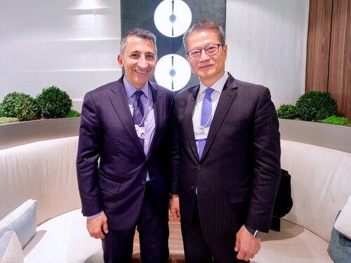 Continuing his visit to Davos to attend the World Economic Forum Annual Meeting (Jan 22), Hong Kong’s Financial Secretary Paul Chan expressed the city's willingness to strengthen co-operation with the WEF in areas such as green transition, financial services development and urban… https://t.co/kgilHrju3S https://t.co/coShH5AmP6