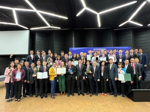 HK EXCELS WITH HIGHEST NUMBER OF INNO AWARDS IN GENEVA  🎉Bravo! Hong Kong inventions have won a record number of 298 awards at the 48th International Exhibition of Inventions Geneva (Salon International des Inventions de Genève) held in April.  Among them, a highly efficacious myopia control spectacle lens and a long-acting anti-obesity and insulin-sensitising drug by scientists at the The Hong Kong Polytechnic University received prestigious Grand Awards.  Widely regarded as among the most important annual global events devoted exclusively to inventions, the Geneva Inventions Expo this year attracted a total of 820 exhibits from over 42 countries and regions.  https://www.info.gov.hk/gia/general/202304/29/P2023042900150.htm?fontSize=2   https://www.polyu.edu.hk/en/media/media-releases/2023/0429_polyu-wins-record-breaking-number-of-awards-at-geneva-inventions-expo/  Photos 2 - 4: Hong Kong Polytechnic University  #hongkong #brandhongkong #asiasworldcity #innovative #innovation #Inventions #InternationalExhibitionofInventionsGeneva