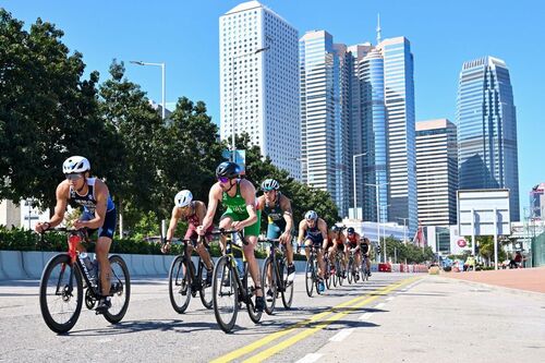 Not only has Hong Kong just hosted for the first time the 2023 Asia Triathlon Cup races (Nov 19), the city will also make its debut on the World Cup circuit in 2024 by hosting a sprint distance race on Mar 24. Congrats to the triathletes who took part in the recent races that comprised a 750m swim in Victoria Harbour, 20km bike ride and a 5km run in Central CBD.    #hongkong #brandhongkong #dynamichk #Sport #AsiaTriathlonCup Triathlon Association of Hong Kong China
