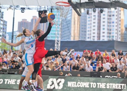 Victoria Park took on a lively street basketball vibe for the inaugural FIBA 3x3 Universality Olympic Qualifying Tournament 1 in Hong Kong (April 12-14)🔥🏀, featuring top-level sport, entertainment and kids games. Latvia (men) and Azerbaijan (women) clinched the respective titles to secure their places at this year’s Paris 2024 Olympics👏👏, while the crowd enjoyed the chance to watch Olympic athletes compete in the heart of the city.   #hongkong #brandhongkong #asiasworldcity #dynamichk #FIBA #FIBA3x3 #basketball