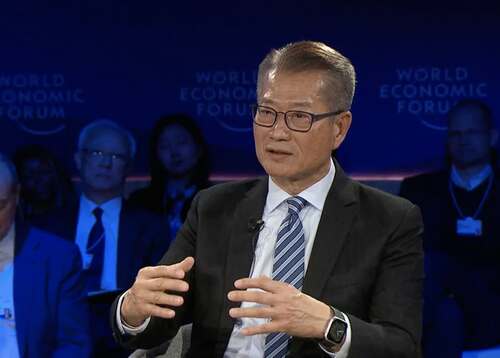 Before wrapping up his visit to Davos, Switzerland (Jan 23) for the World Economic Forum (WEF) Annual Meeting, Hong Kong’s Financial Secretary 陳茂波 Paul M.P. Chan joined a panel discussion on the risks of financial fragmentation amid rising geopolitical tensions, where he highlighted Hong Kong’s robust financial system and financial innovation.  At another meeting, he spoke on promoting investment in climate projects. Mr Chan also took the opportunity to discuss strengthening bilateral investment and trade relations with officials of Saudi Arabia and Egypt.  https://www.info.gov.hk/gia/general/202501/24/P2025012400102.htm  #hongkong #brandhongkong #asiasworldcity #financialservices #WEF