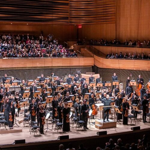 NY PHIL TO PLAY IN HONG KONG IN JULY 🎻🎶  Welcome back! The globally-acclaimed @NYPhilharmonic (NY Phil) is set to return to Hong Kong for two concerts at the Hong Kong Cultural Centre (Jul 4 & 5). Accompanied by award-winning violinist Hilary Hahn @violincase in the opening concert, it will be the first time since 2008 for local audiences to enjoy the amazing live performance of NY Phil, one of the oldest and most accomplished orchestras in the world.  紐約愛樂樂團7月來港獻藝🎻🎶  樂迷注意！享譽全球的 #紐約愛樂樂團 繼2008年後再度來港獻藝，於7月4至5日在香港文化中心舉行兩場音樂會，首場更有國際知名小提琴家希拉莉．漢恩的精湛演出 。紐約愛樂樂團是世界上歷史最悠久的交響樂團之一，歷來獲獎無數、成就斐然，各位音樂愛好者萬勿錯過！  #hongkong #brandhongkong #asiasworldcity #artsandculture #music #NYPhil #orchestra #香港 #香港品牌 #亞洲國際都會 #文化藝術 #音樂 #紐約愛樂樂團 #交響樂團