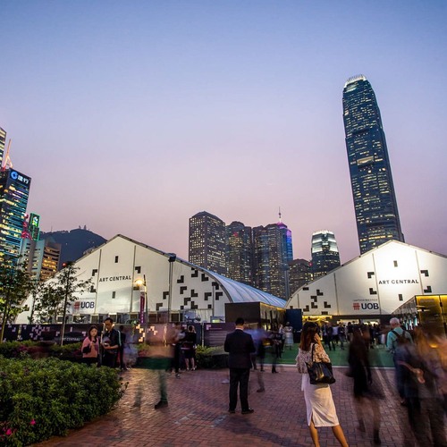 #ArtCentral returns to Hong Kong’s Central Harbourfront tomorrow (Mar 28-31)! Don’t miss this chance to experience a diverse collection of contemporary artworks from 98 local and international galleries, and learn more about the art world from creative performances, talks and tours. Follow @Brand Hong Kong for more arts and cultural highlights.  Art Central 將回歸香港中環海濱活動空間（3月28日至31日）！把握機會體驗來自98個國際與本地頂尖畫廊的一系列名家作品，認識一眾當代藝術家，並參與多場於現場舉行的多元化藝術表演、講座和導賞活動。關注香港品牌，了解更多文化藝術資訊。  Photo courtesy 相片： @artcentralhk   1. Art Central returns to the Central Harbourfront for the first time since 2019.  Art Central 自2019年再度回歸中環海濱舉行。 2. Emily Allchurch, ‘Towers of Babel Hong Kong’, 2024, transparency on bespoke LED lightbox / archival C-type print, 152 x 96cm (59.8 x 37.8in), 15 Editions 3. Nigel Howlett, ‘Interconnection’, 2023, oil on linen, 90 x 90 cm 4. Alfred Cheng, ‘Onlookers’, 2023, threads on canvas, 80 x 120 cm 5. Natalia Kalicki, ‘On Your Mind’, 2023, oil on canvas, 100 x 70 cm  #hongkong #brandhongkong #asiasworldcity #megaevents #artsandculture #megaHK #ArtMarch #artfair #ArtCentral2024 #香港 #香港品牌 #亞洲國際都會 #盛事之都 #盛事香港 #文化藝術 #藝術三月 #藝術展