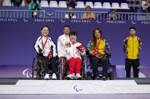 Silver success🥈! Well done to Cheung Yuen on winning silver in the boccia women's individual BC4 event, giving Team Hong Kong, China its fourth medal at the #ParisParalympicGames.  勇奪銀牌🥈！硬地滾球運動員張沅在女子BC4級個人賽取得銀牌，是中國香港隊在今屆 #巴黎殘奧會 的第4面獎牌。恭喜！  Courtesy of China Hong Kong Paralympic Committee 圖片由中國香港殘疾人奧委會 @hkparalympiccommittee   #hongkong #brandhongkong #asiasworldcity #paralympics #ParisParalympicGames #silvermedal #香港 #香港品牌 #亞洲國際都會 #殘疾人奧運會 #巴黎殘奧會 #銀牌