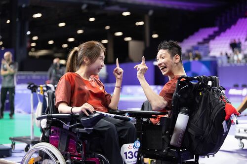 Crowning glory! Congratulations to Ho Yuen-kei and Tse Tak-wah on clinching the gold medal for Hong Kong, China at the #ParisParalympicGames, winning the boccia mixed pairs BC3 final. Three cheers for the champions!  勇奪金牌！恭喜何宛淇及謝德樺在 #巴黎殘奧會 硬地滾球混合雙人賽BC3級決賽勝出，為中國香港隊再添一金！可喜可賀！  Courtesy of China Hong Kong Paralympic Committee 圖片由中國香港殘疾人奧委會提供 @hkparalympiccommittee   #hongkong #brandhongkong #asiasworldcity #paralympics #ParisParalympicGames #boccia #香港 #香港品牌 #亞洲國際都會 #殘疾人奧運會 #巴黎殘奧會 #硬地滾球